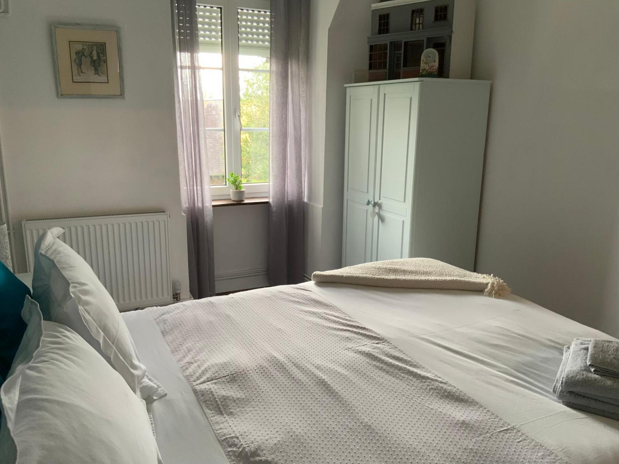 Welcoming And Peaceful Bed And Breakfast Fougerolles-du-Plessis Kültér fotó