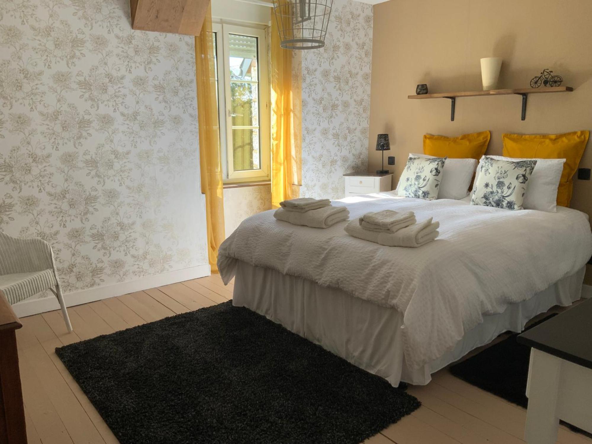 Welcoming And Peaceful Bed And Breakfast Fougerolles-du-Plessis Kültér fotó