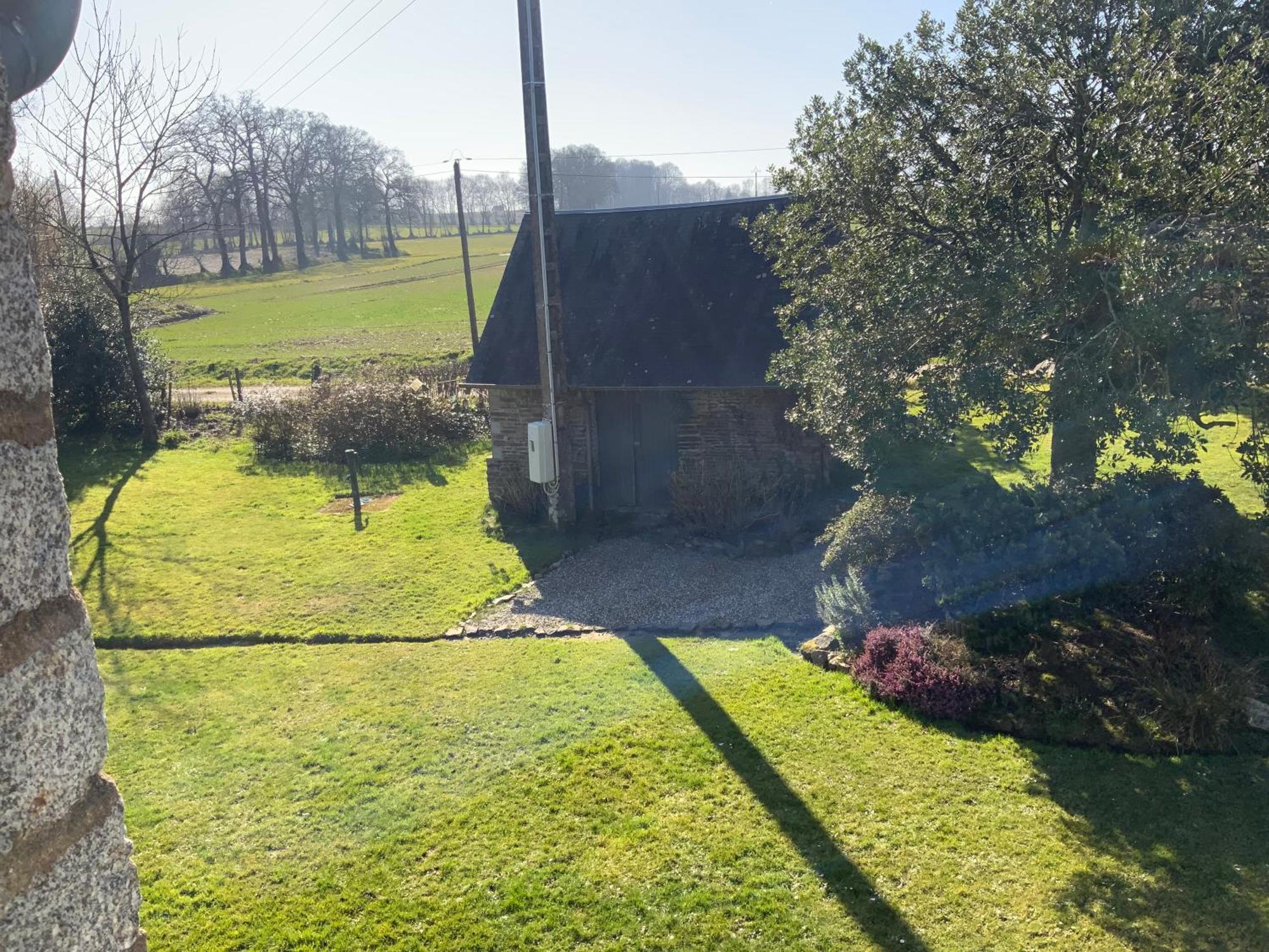 Welcoming And Peaceful Bed And Breakfast Fougerolles-du-Plessis Kültér fotó