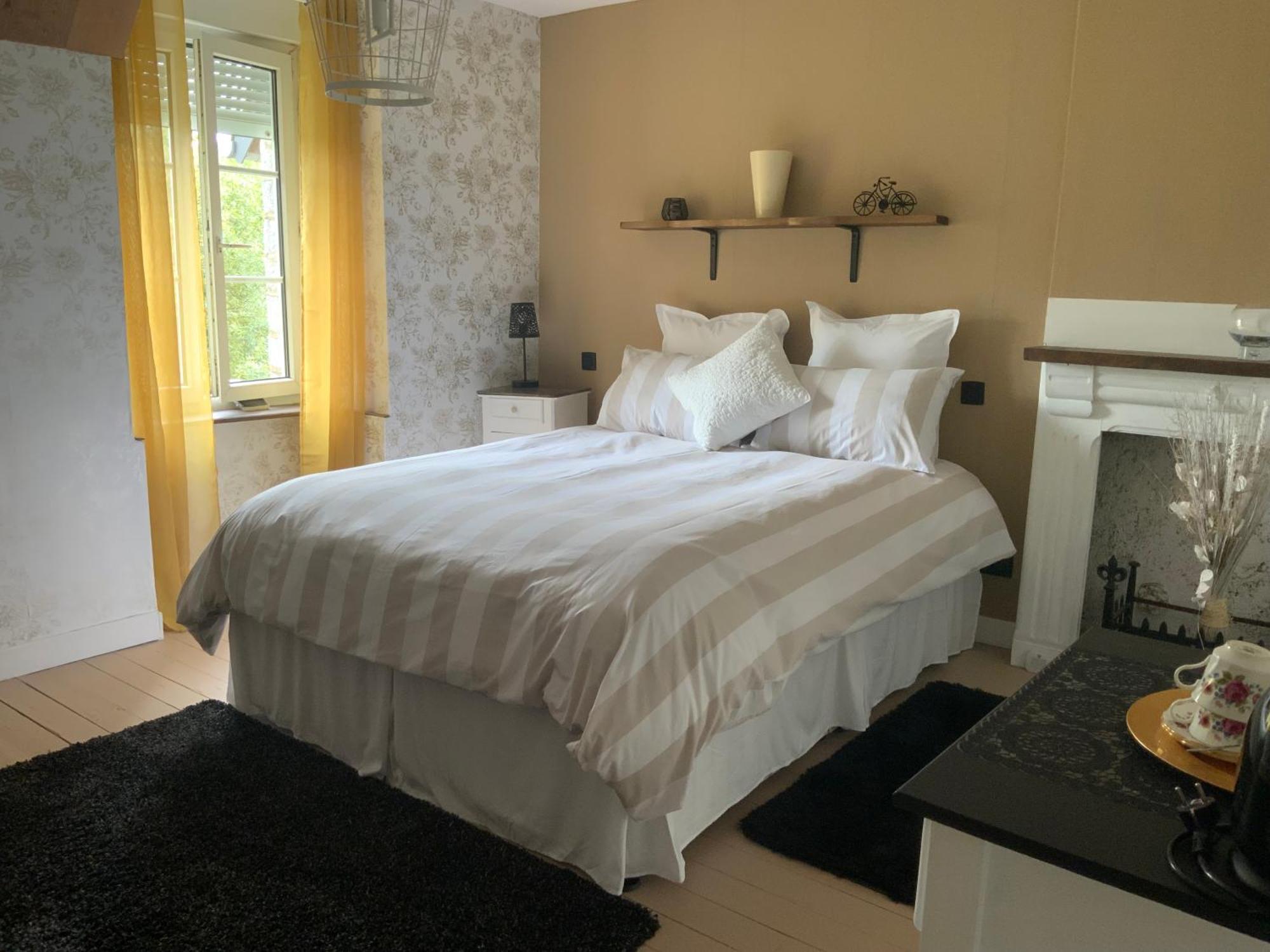 Welcoming And Peaceful Bed And Breakfast Fougerolles-du-Plessis Kültér fotó